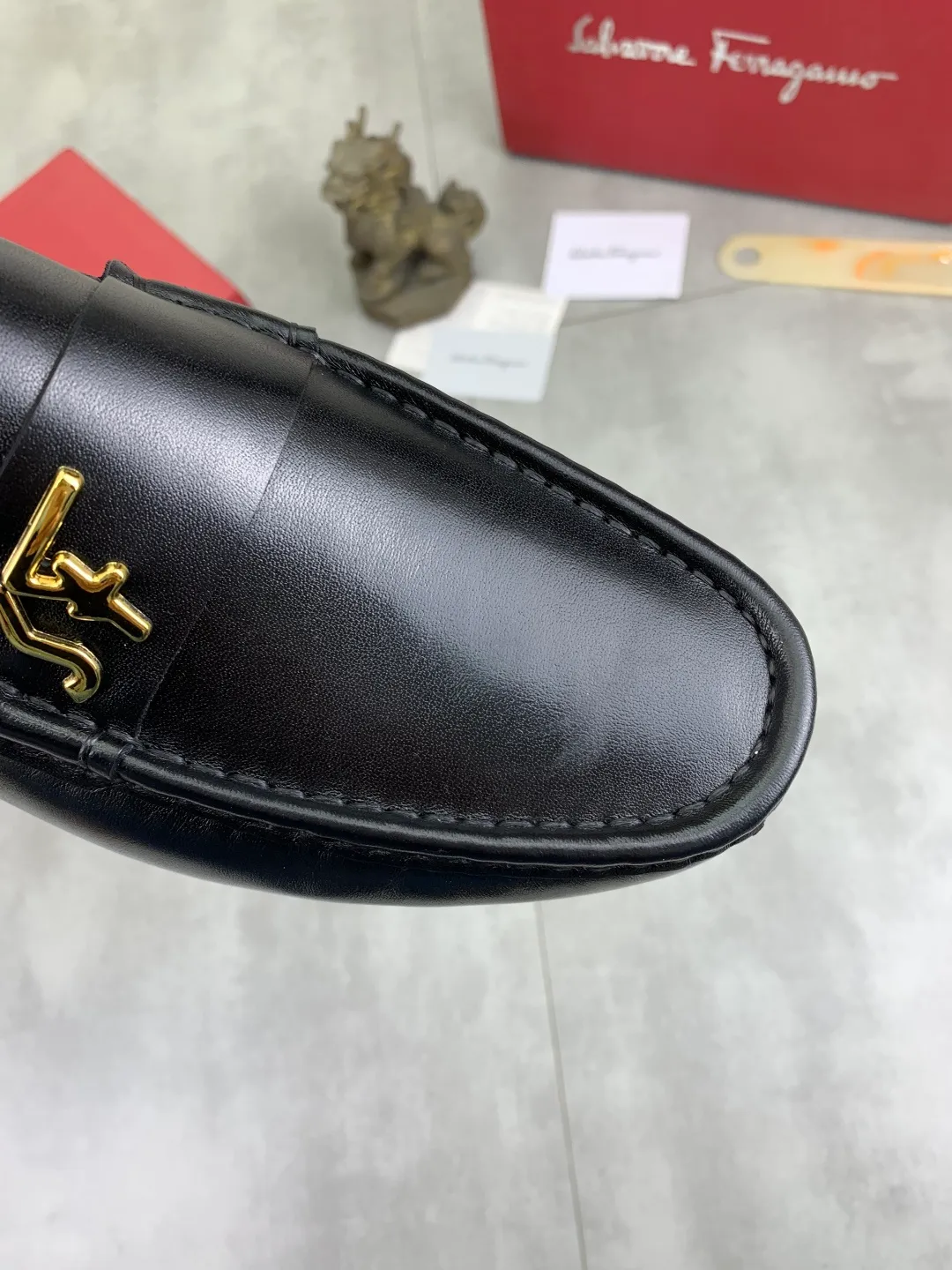 Men's Men's Shoes 💰P380💰【New Style】Water-dyed Pigli 🆘【Salvatore Ferragamo】Men's latest casual beanie shoes! Available at counters simultaneously! The fabric is made of specially imported original calfskin, and the interior is made of imported water-dyed pigskin. It is absolutely luxurious and leads the fashion trend. Matching code: 38-45 3️⃣colors available